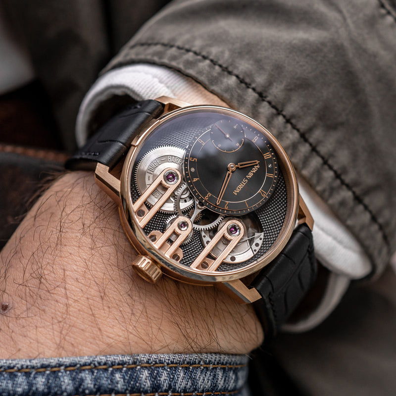 Gravity Equal Force Rose Gold