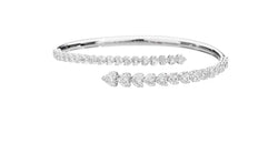 ANNIVERSARY LOVE Graduated contrarié bracelet with hidden clasp 18 kt white gold and brilliantcut diamonds heart-shaped diamonds 3.72ct