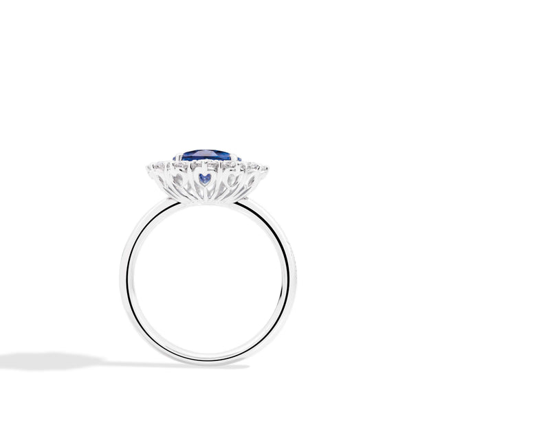 ANNIVERSARY GEMS Ring 18 kt white gold with coloured centre with Sapphire from Ceylon and diamonds brilliant-cut surround