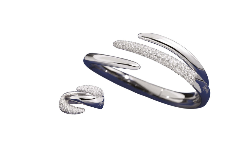 ETERNITY ROYAL Contrarié bracelet 18 Kt white gold and full pavé diamonds 4.30ct