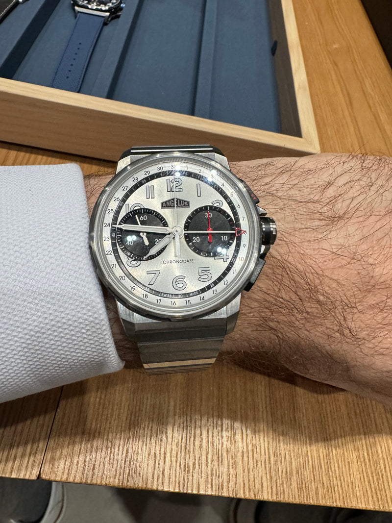 Chronodate Titanium Magnetic Silver