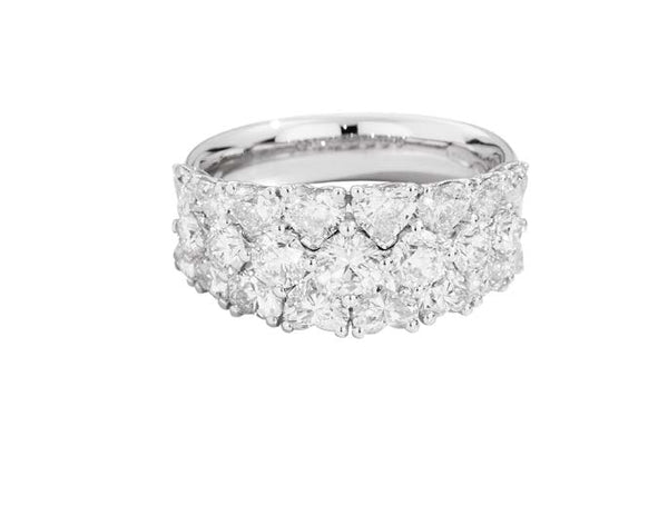 ANNIVERSARY LOVE Pavé ring 18 kt white gold, brilliant-cut heart-shaped and round-shaped diamonds